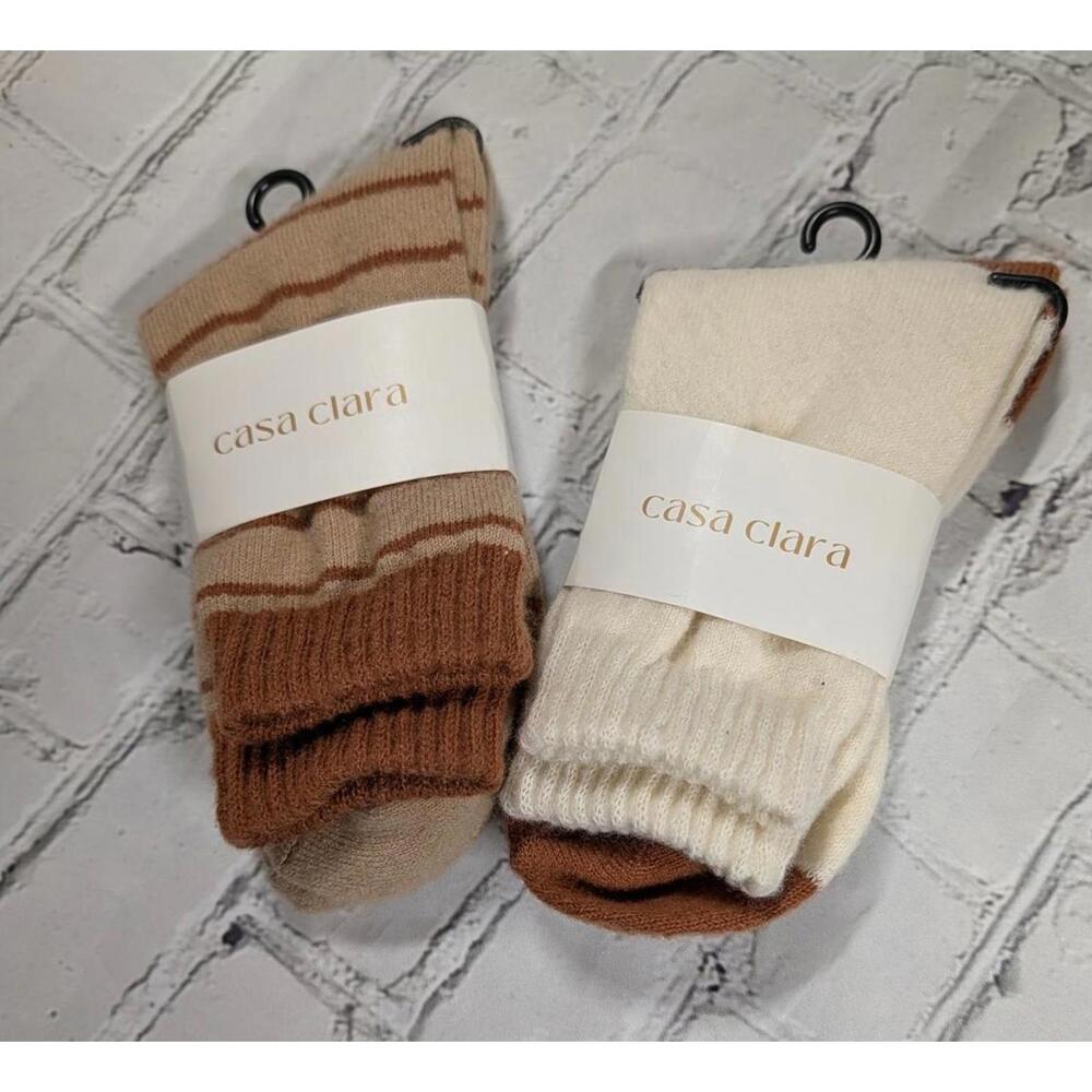 2 PAIR CASA CLARA SOCKS NEW CASHMERE‎ WERE $16 EACH riley and amore heart